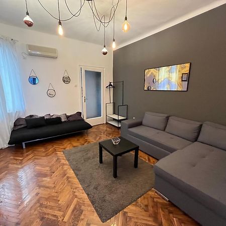 Two Bedroom Apartment Near Slavija Square Βελιγράδι Εξωτερικό φωτογραφία