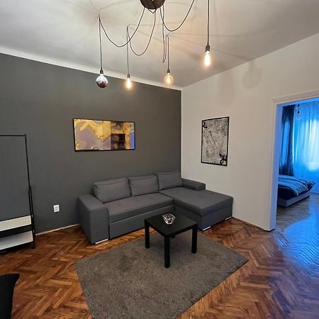 Two Bedroom Apartment Near Slavija Square Βελιγράδι Εξωτερικό φωτογραφία
