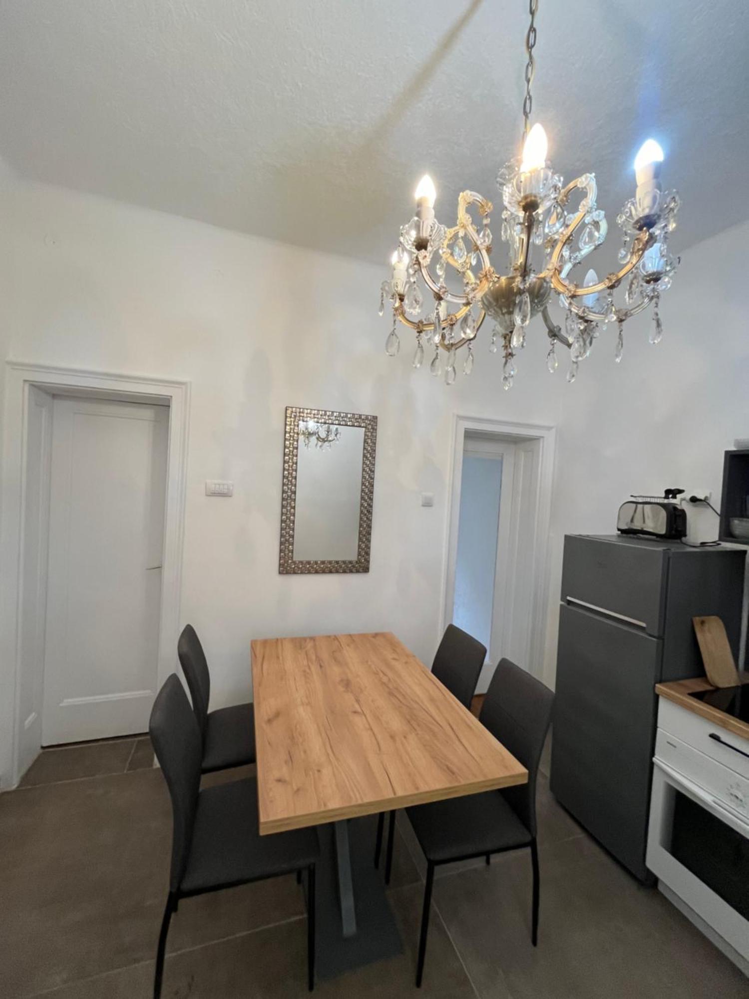 Two Bedroom Apartment Near Slavija Square Βελιγράδι Εξωτερικό φωτογραφία